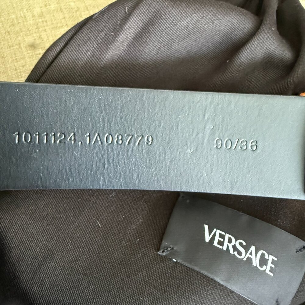 Versace Gold Buckle Black Calf Leather Belt 1011124 Italy, 90, 115, 120 - Picture 10 of 12